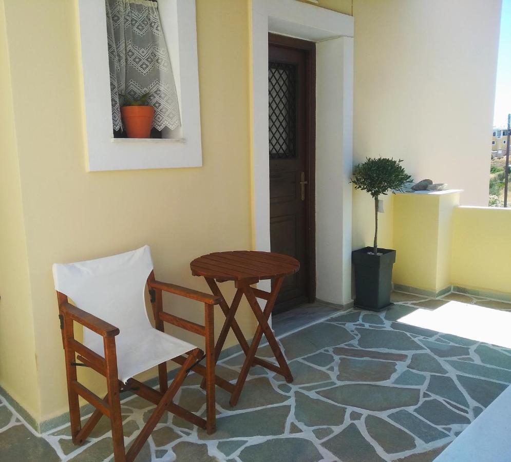 Theodorou Hotel Azolimnos Exterior photo