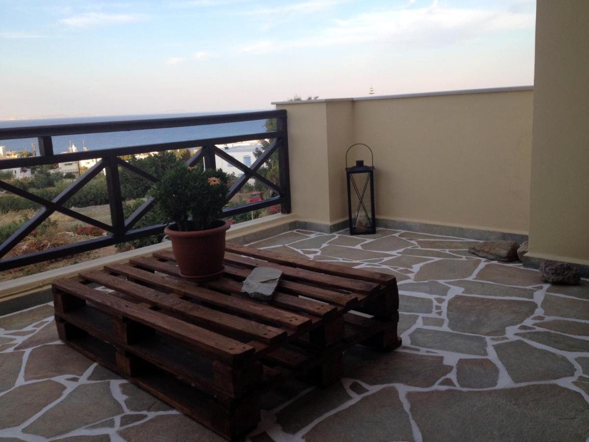 Theodorou Hotel Azolimnos Room photo
