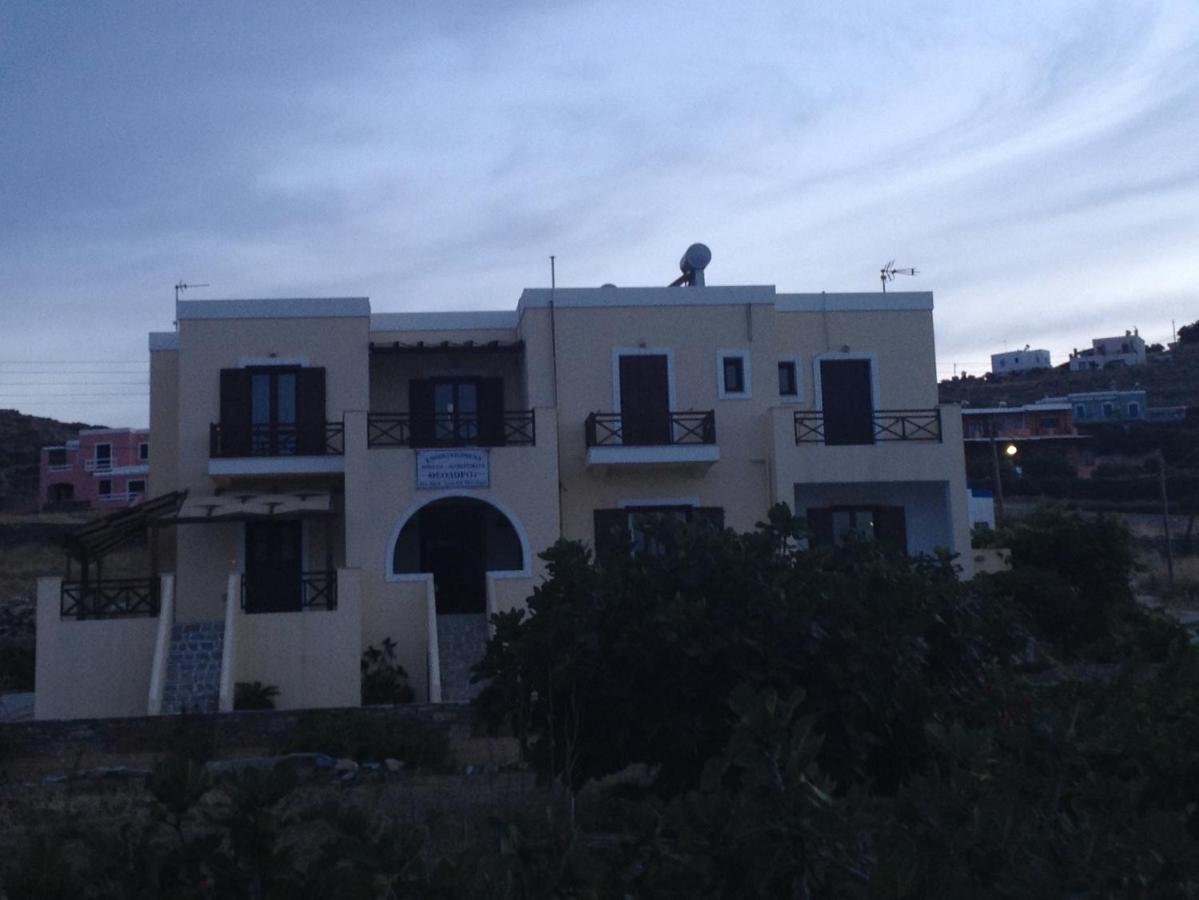 Theodorou Hotel Azolimnos Exterior photo