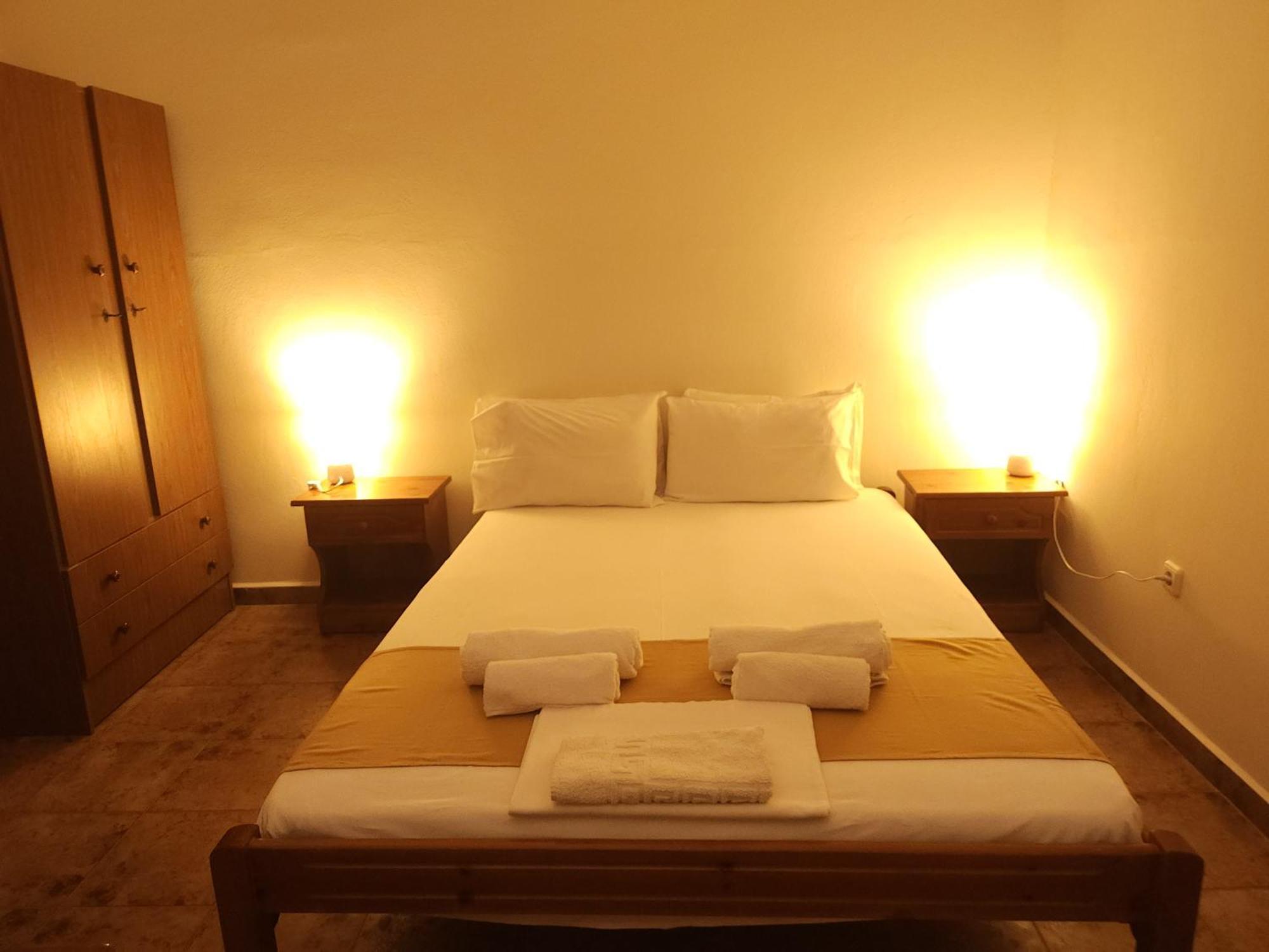 Theodorou Hotel Azolimnos Exterior photo