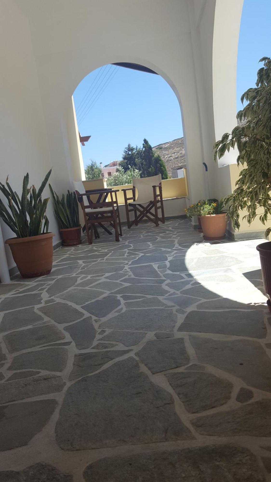Theodorou Hotel Azolimnos Exterior photo